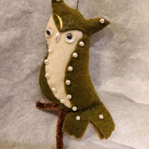 Retro Felted and Beaded Owl Ornament - Picture 3 of 16